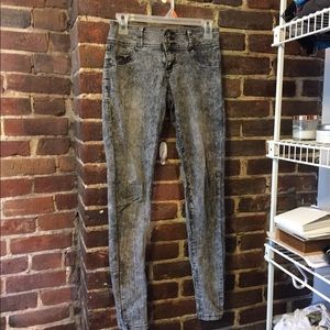 Gray Acid Wash Skinny Jeans